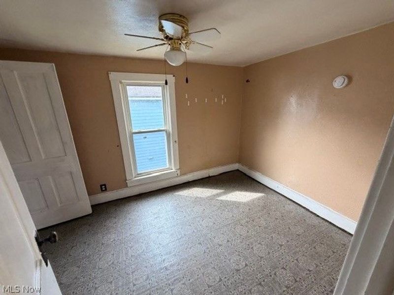 122 Holly Avenue, Mingo Junction, OH 43938 Photo 8