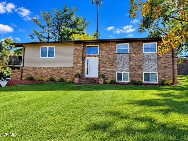 154 Locust Circle, Pennington Gap, VA 24277