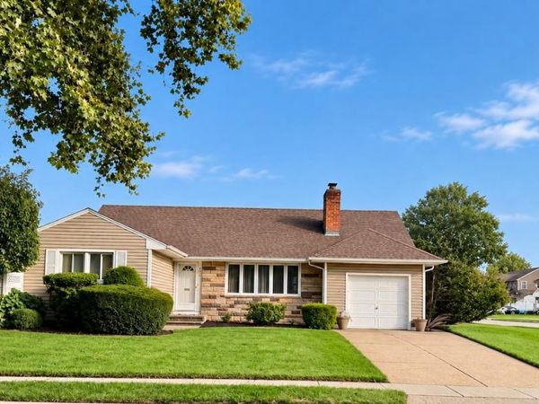 3473 S Hawthorne Drive S, Wantagh, NY 11793