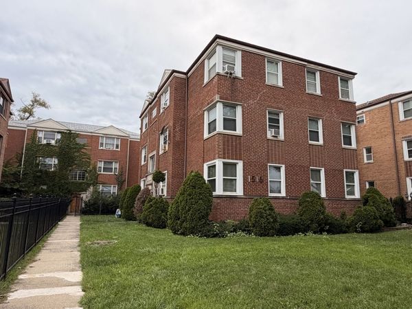1516 Harlem Avenue N, Unit 3W, River Forest, IL 60305