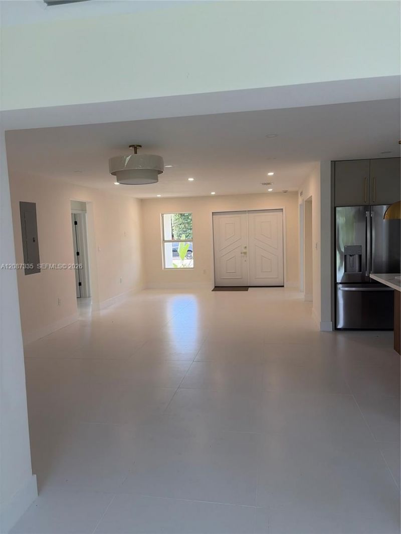 2315 NW 3rd St , Miami, FL 33125 Photo