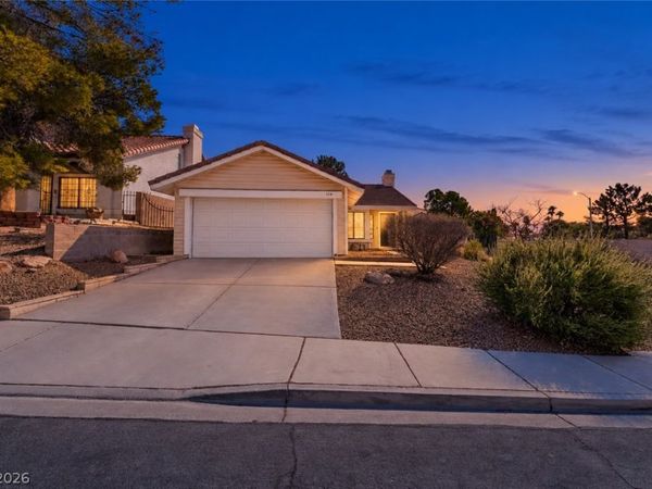 124 Almendio Lane, Henderson, NV 89074
