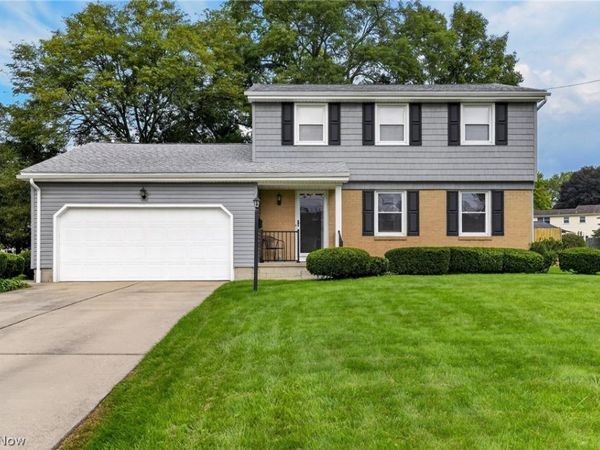 1 Centennial Drive , Poland, OH 44514