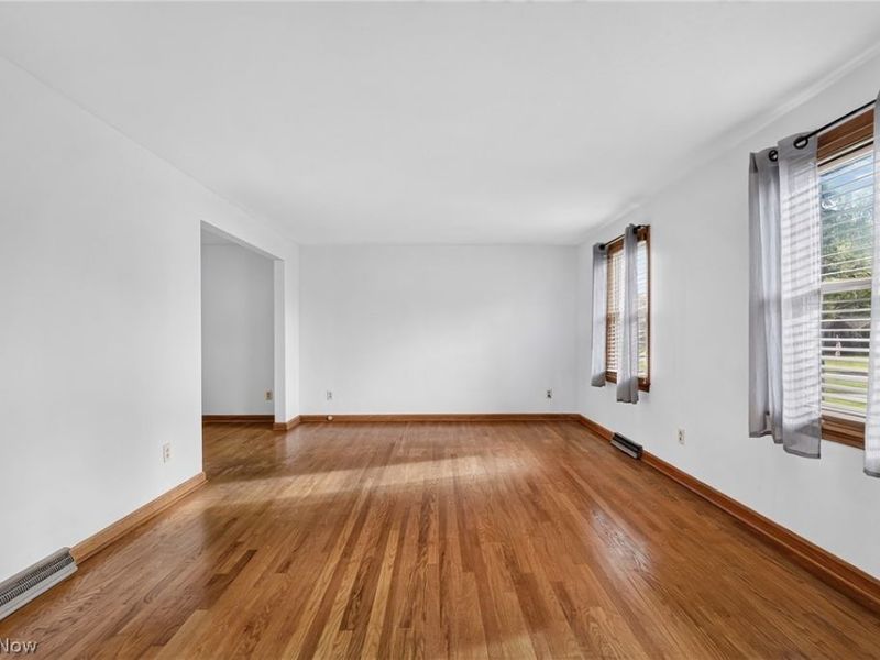 1 Centennial Drive, Poland, OH 44514 Photo 17