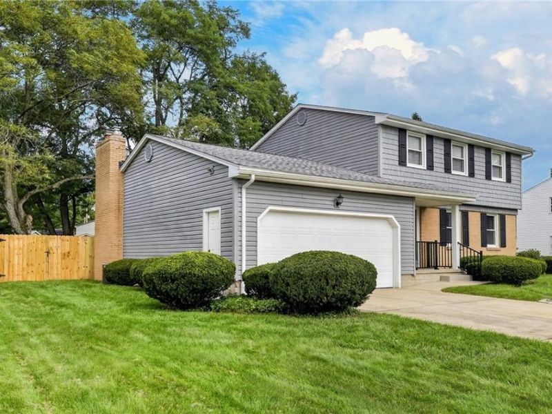 1 Centennial Drive, Poland, OH 44514 Photo 4