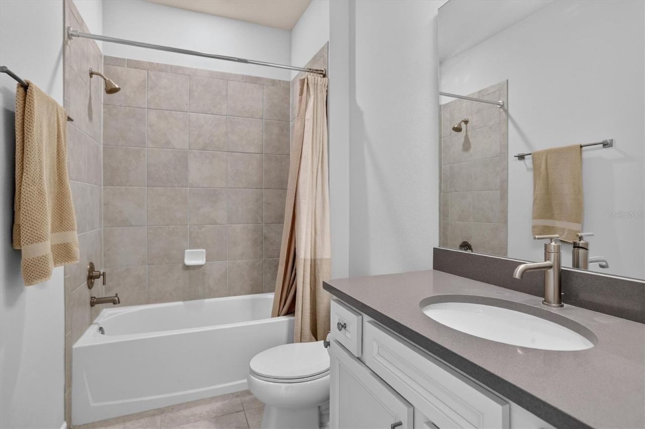 10233 Folly Beach Rd , Orlando, FL 32827 Photo