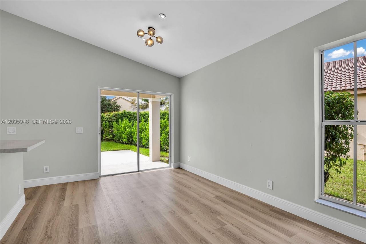 815 Falling Water Rd , Weston, FL 33326 Photo