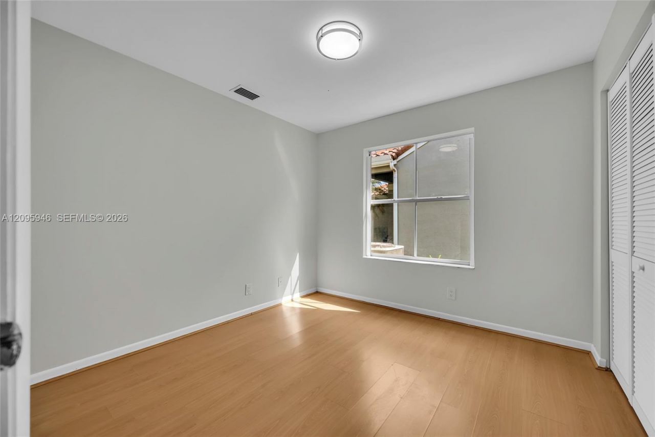 815 Falling Water Rd , Weston, FL 33326 Photo