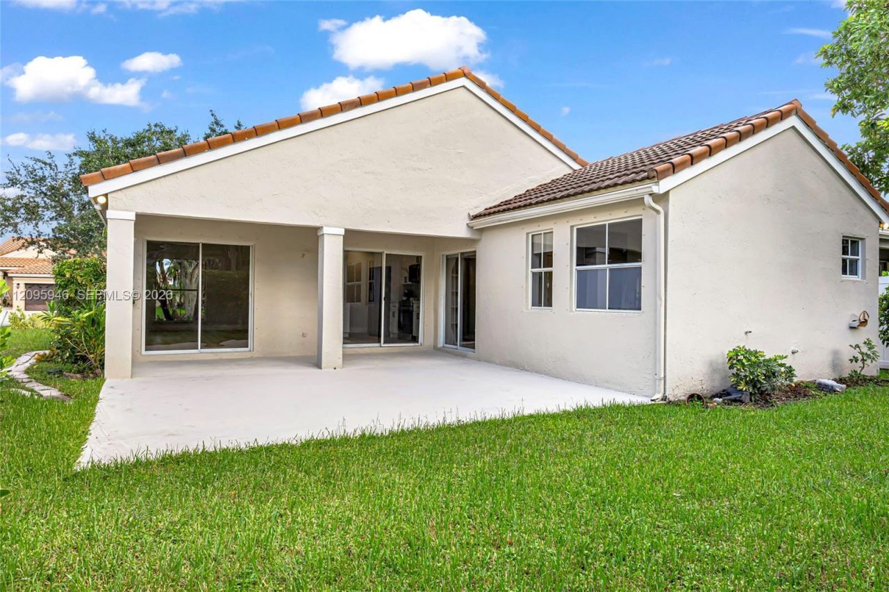 815 Falling Water Rd , Weston, FL 33326 Photo