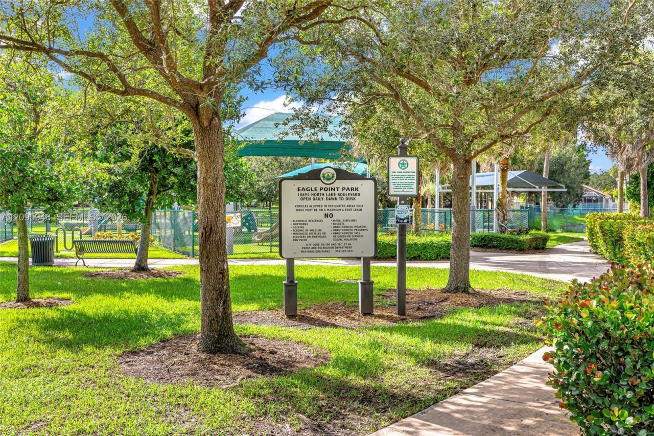 815 Falling Water Rd , Weston, FL 33326 Photo