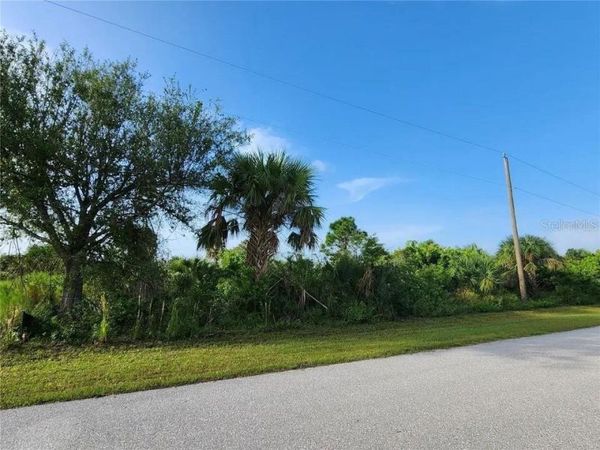 12111 VAN GOUGH AVENUE , PORT CHARLOTTE, FL 33981