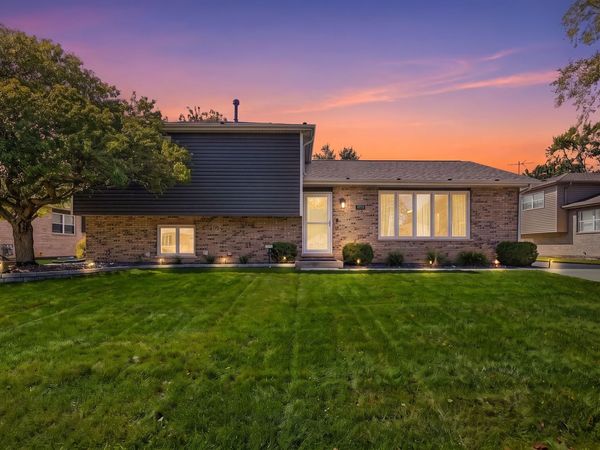 25712 S Mccorkle Avenue , Monee, IL 60449