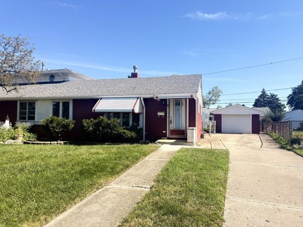 8803 S Kolin Avenue , Hometown, IL 60456