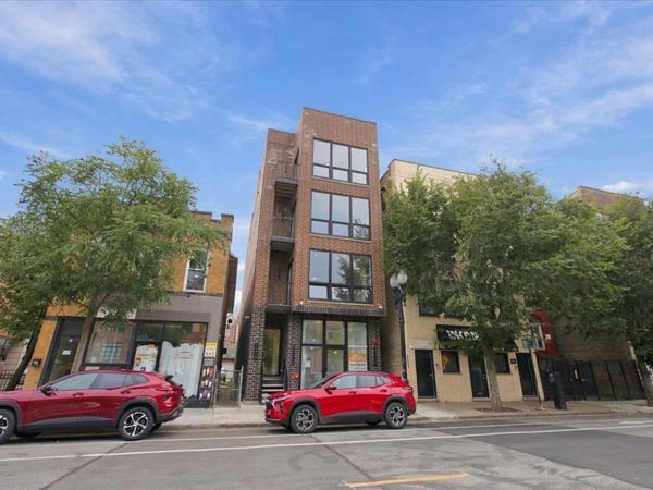 1313 W Taylor Street , Unit 3R, Chicago, IL 60607