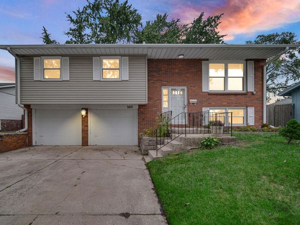3437 Strong Place , Highland, IN 46322