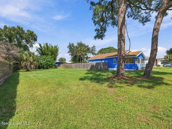 218 E Fee Avenue , Melbourne, FL 32901