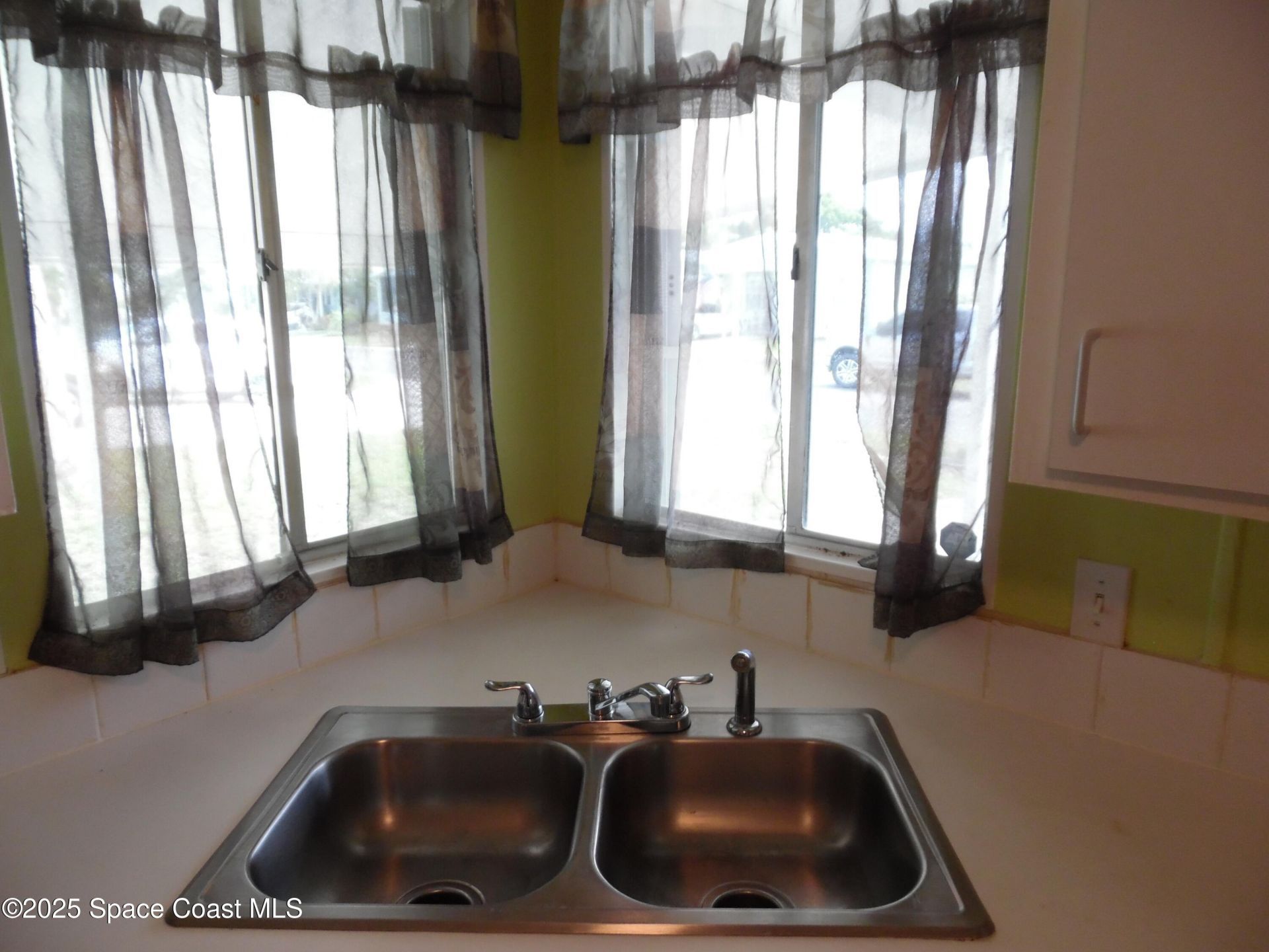 7596 E Boxelder Road N , Sebastian, FL 32976 Photo