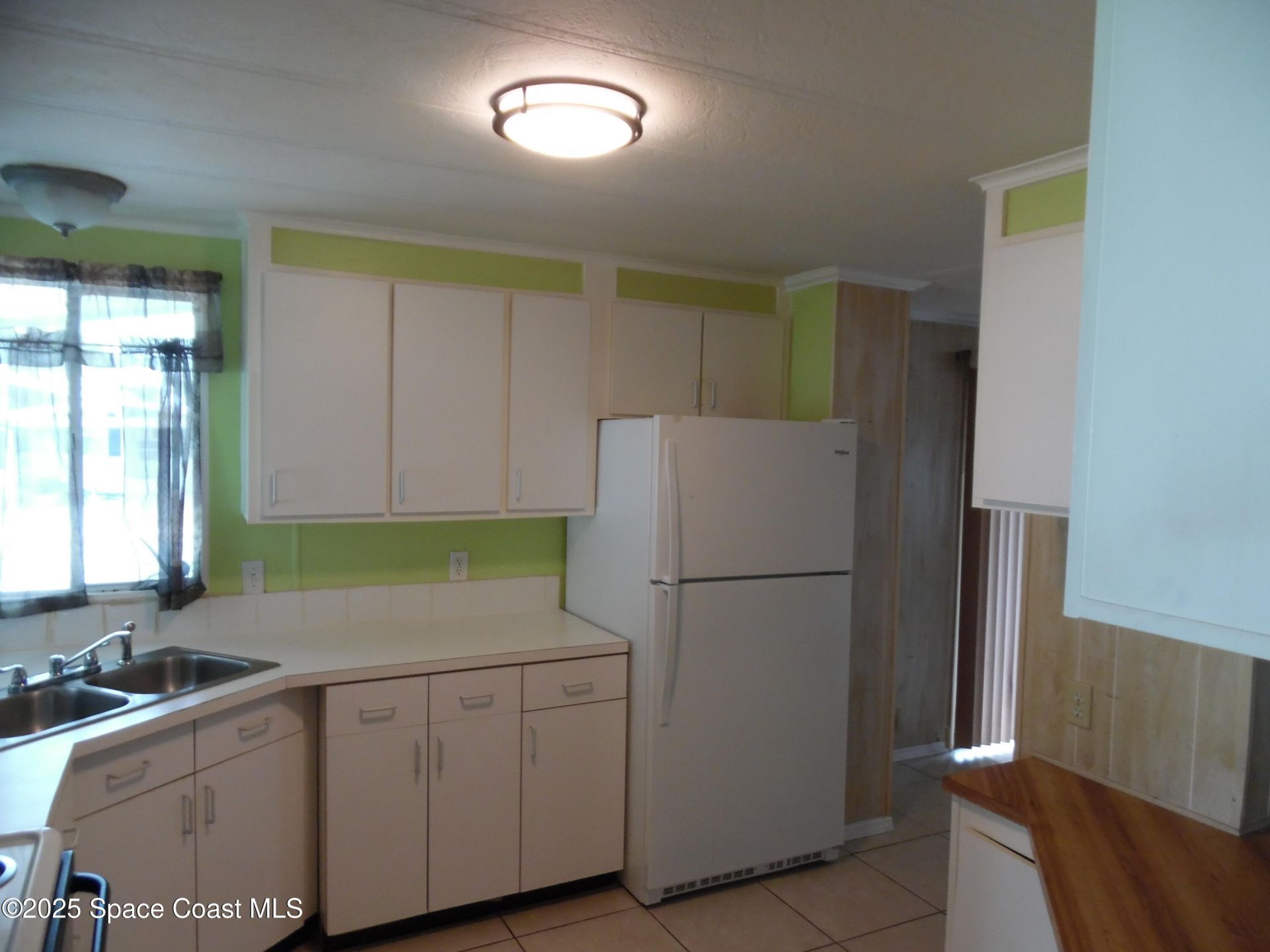 7596 E Boxelder Road N , Sebastian, FL 32976 Photo
