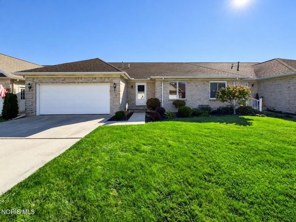 59 Aynsley Landing, Bowling Green, OH 43402