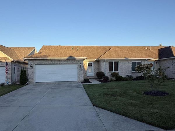 59 Aynsley Landing , Bowling Green, OH 43402