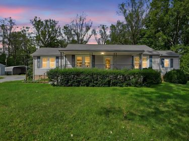 235 COLONY DR , Charlottesville, VA 22903