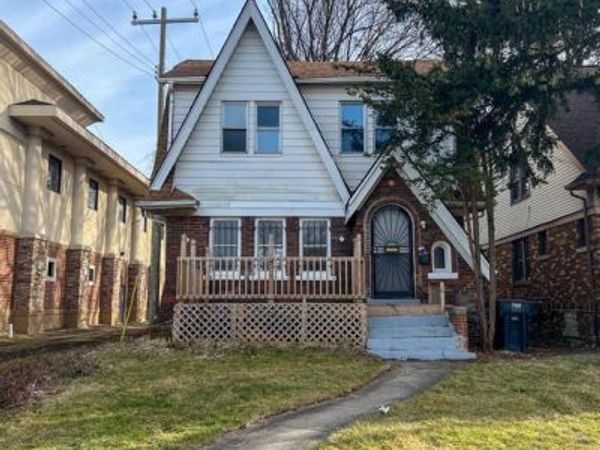 14318 Kilbourne Avenue, Detroit, MI 48213