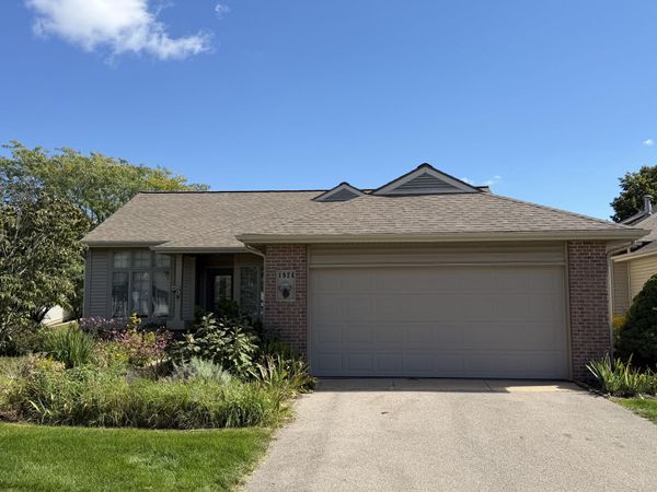 1924 Hidden Oak Court SE, Kentwood, MI 49546