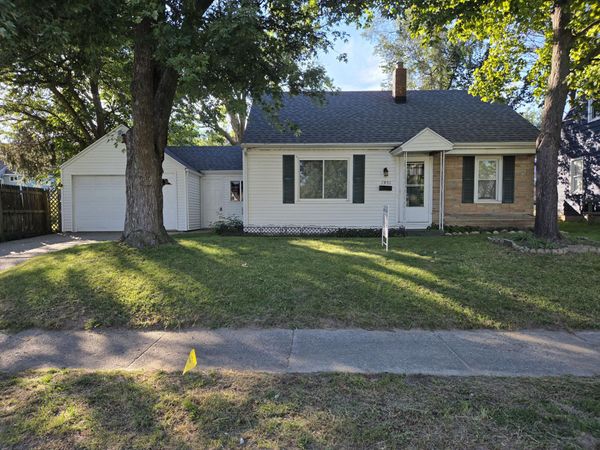 2953 Chiswick Avenue SW, Wyoming, MI 49509
