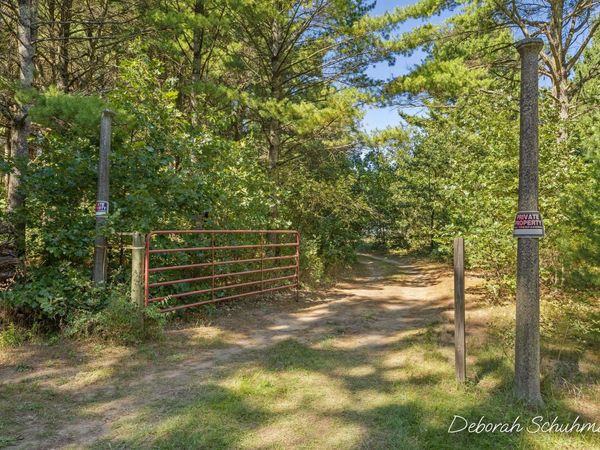 5277 E 28th Street, White Cloud, MI 49349