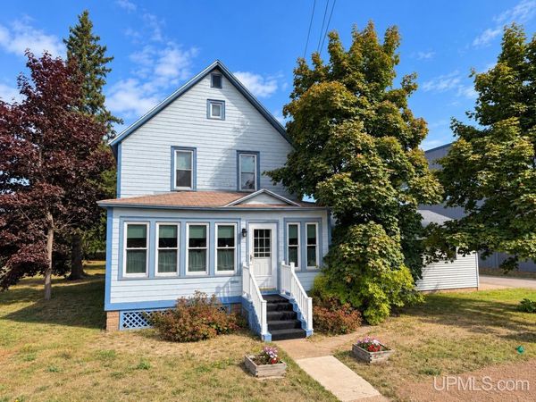 101 E Arch Street, Negaunee, MI 49866