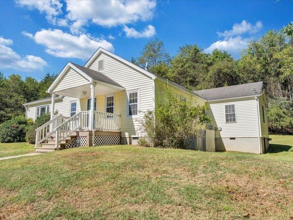 1096 Collierstown RD , Lexington, VA 24450