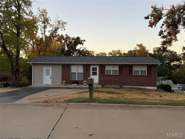 1003 Sunridge Trail, Pevely, MO 63070