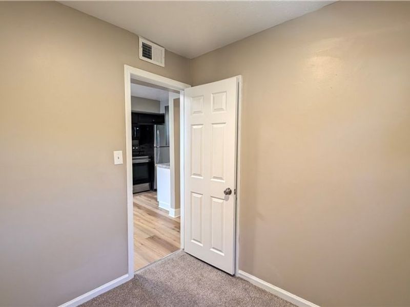 424 E 319th Street, Willowick, OH 44095 Photo 24