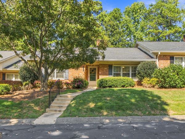 6381 E Deerhollow Way, Peachtree Corners, GA 30092