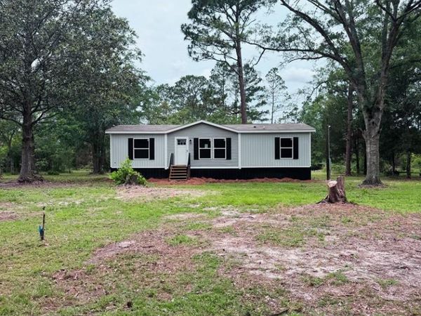235 Gibson Circle , Hortense, GA 31543