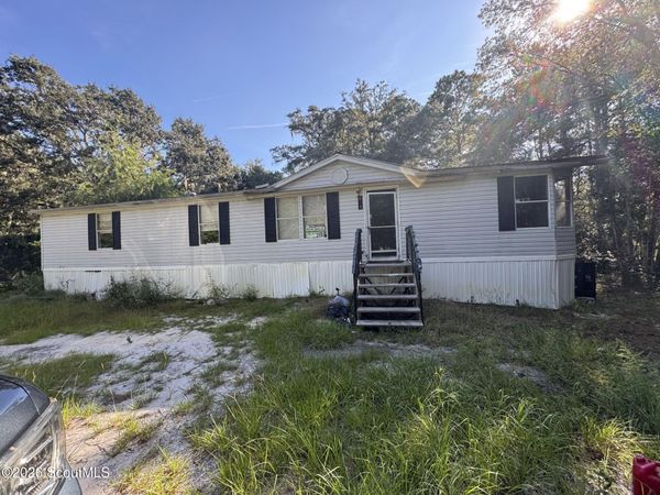 121 Pelican Circle , Woodbine, GA 31569