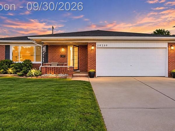 28200 Newland Drive , Warren, Mi 48093