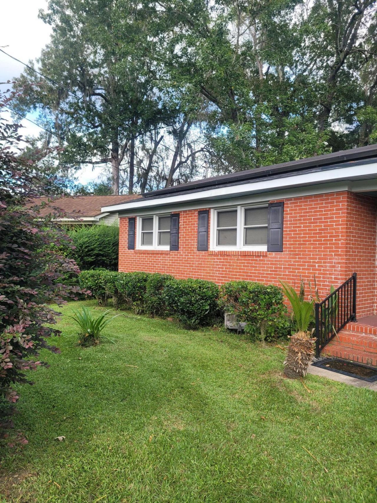 1823 Jaywood Circle Photo 2