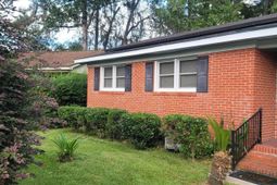 1823 Jaywood Circle photo 4