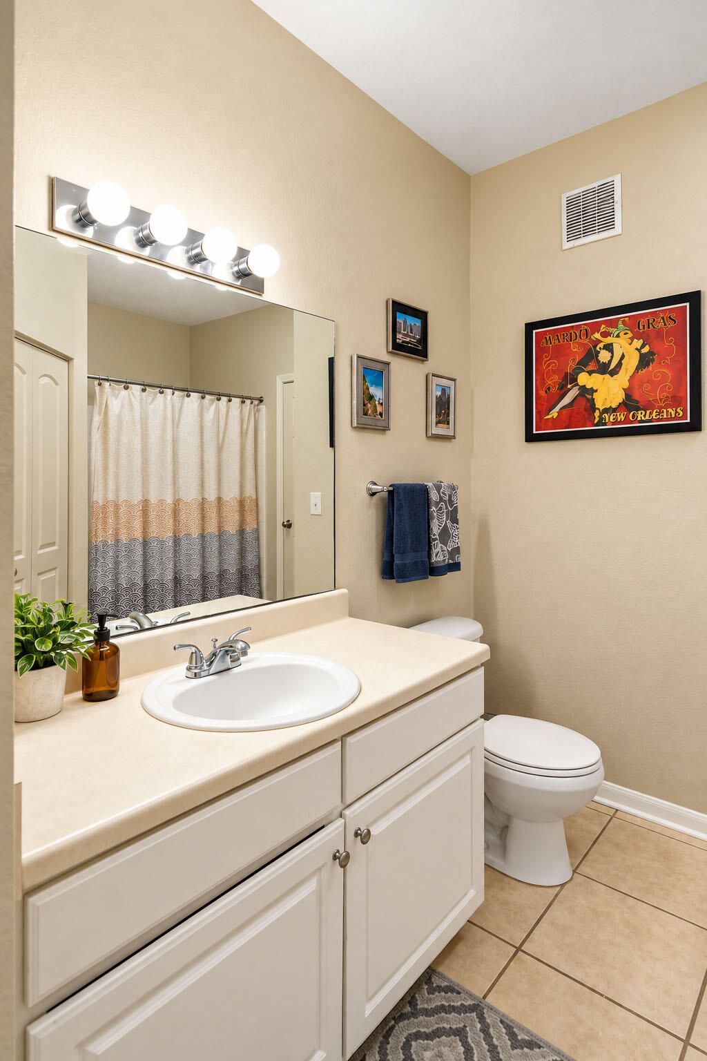 60 Fenwick Hall Allee Photo 16