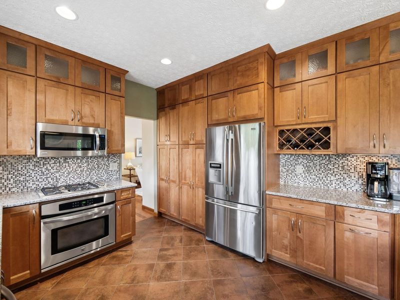 346 Harrogate Court, Westerville, OH 43082 Photo 8