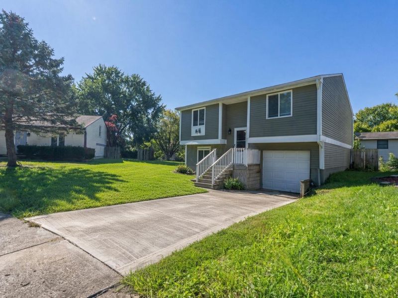 6835 Alexdon Court, Reynoldsburg, OH 43068 Photo 3