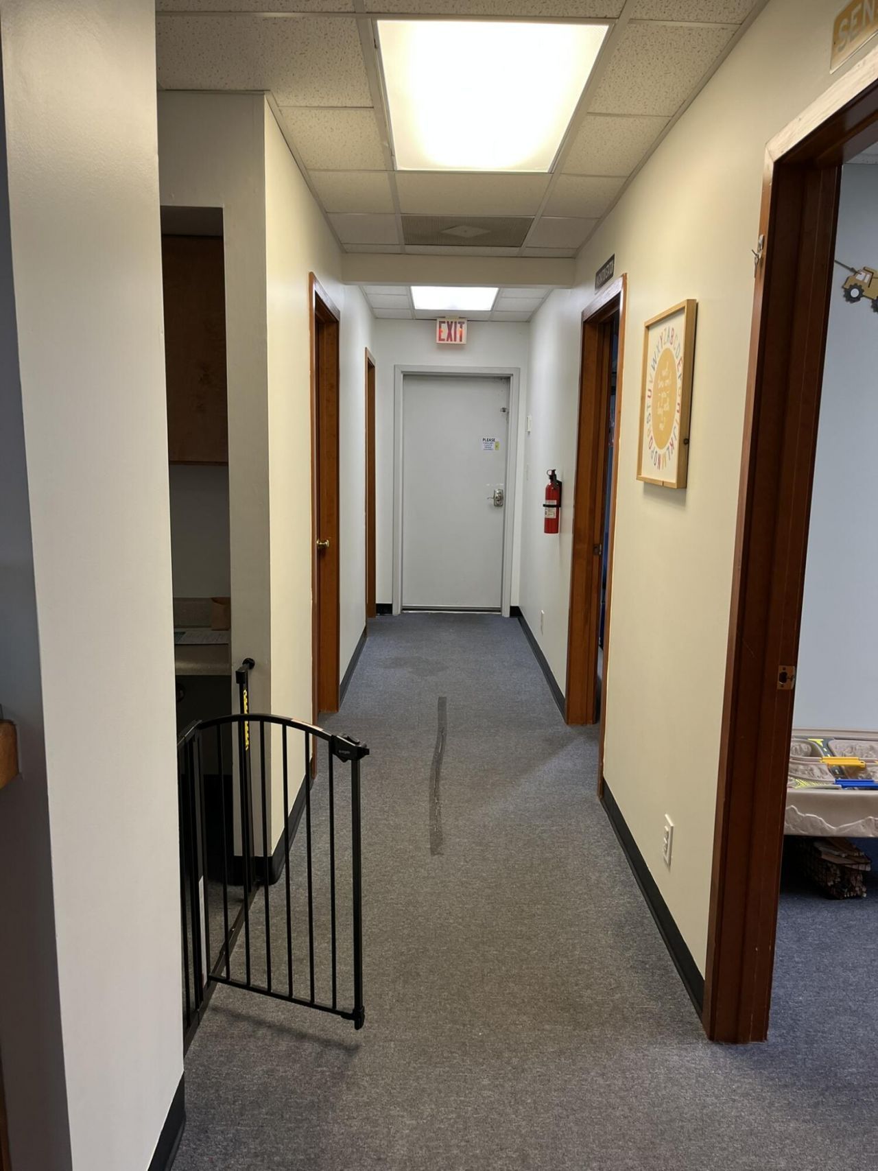 105 Harth Place  Photo 7