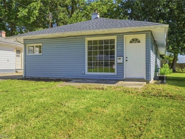 221 carnegie , Youngstown, OH 44515
