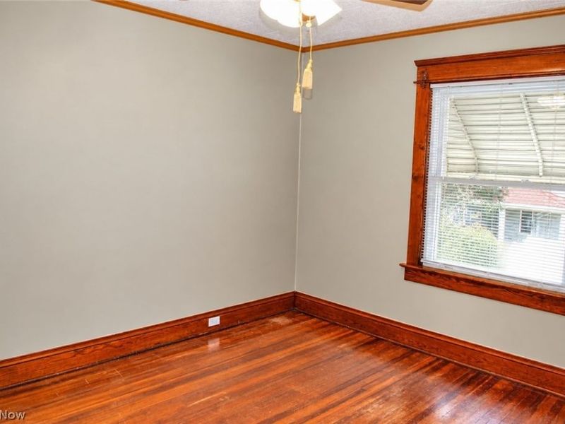 2070 W 100th Street, Cleveland, OH 44102 Photo 18