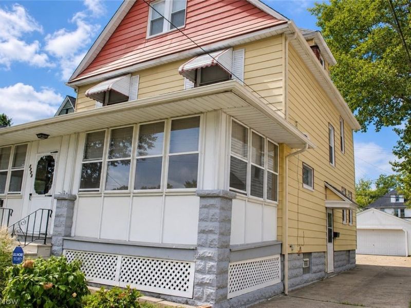 2070 W 100th Street, Cleveland, OH 44102 Photo 3