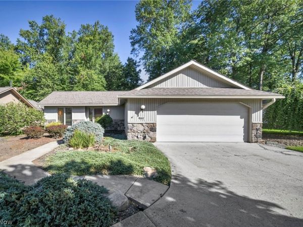 8672 Gatewood Drive , North Ridgeville, OH 44039