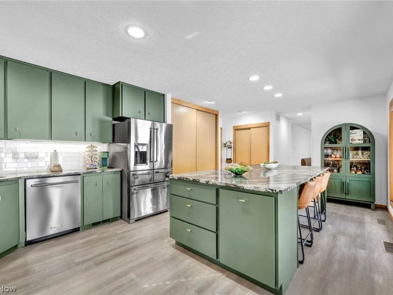 8672 Gatewood Drive, North Ridgeville, OH 44039 Photo 7