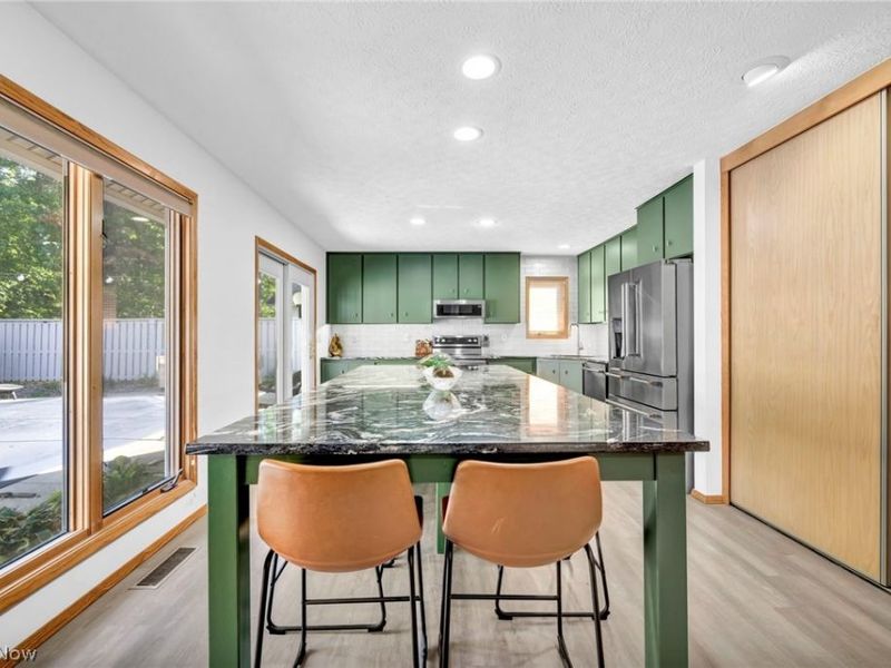 8672 Gatewood Drive, North Ridgeville, OH 44039 Photo 8