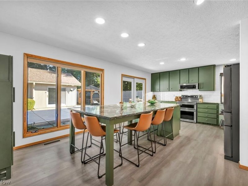 8672 Gatewood Drive, North Ridgeville, OH 44039 Photo 9